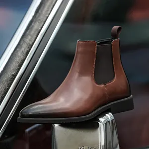 Vintage heren Chelsea boots in gepolijst bruin, stijlvolle schoenen voor zakelijk