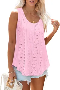 Casual roze mouwloze top met eyelet patronen en een relaxte ronde hals pasvorm