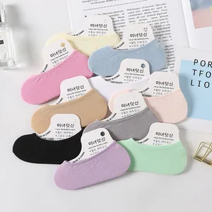 Set of multi-color invisible no-show socks for women in soft cotton blend