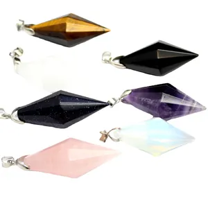Diamant gefacetteerde kristallen hangers in verschillende natuurstenen voor sieraden