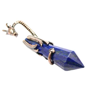 Pendentif dragon rétro avec pointe de cristal lapis-lazuli bleu et fini cuivre