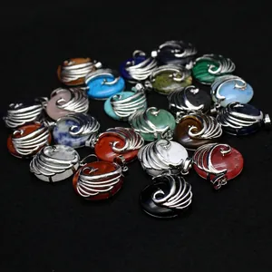 Vintage Ethnic Peacock Pendant Necklace Natural Stone Agate Alloy Hollow Feather Jewelry For Women Bohemian Animal Pendant