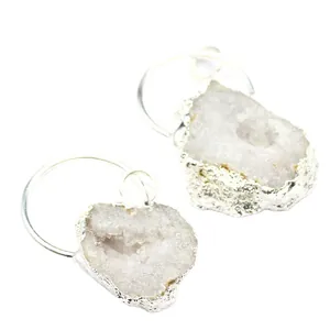 Ciondolo in druzy di agata e cristallo bianco naturale per collana maglione vistosa