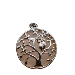 Elegante ciondolo albero della vita in argento con gufo su base in pietra di quarzo rosa