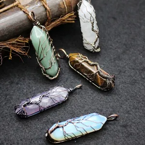 Colgante vintage de cristal hexagonal con el diseño de Árbol de la Vida en alambre