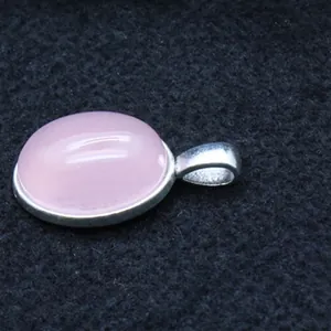 Elegant 13x18mm oval pink agate stone pendant with silver-plated bezel necklace