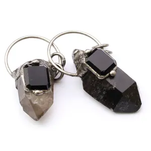 Colgantes vintage de cristal ahumado con detalles de piedra negra en marco plateado