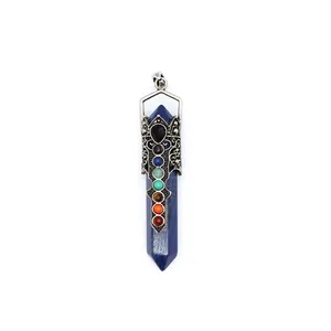 Lapis-Lazuli Sechskantsäule Anhänger mit sieben Chakra Steinen in Vintage Silber Finish.