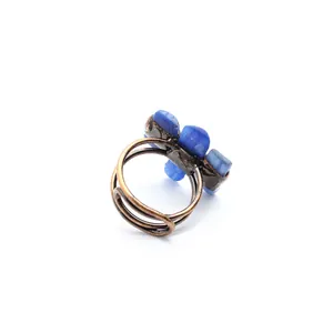 Vintage copper open ring with raw blue labradorite stones detail view