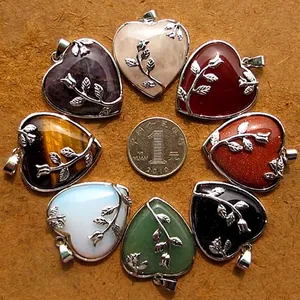 Collier Pendentif Cristal Coeur Vintage Pour Femmes Rétro Rose Argentée Incrustée Pierre Naturelle Pendentif Coeur Bijoux Cadeau