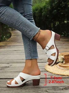 Detailansicht weißer Riemchensandalen mit 7,3 cm hohem Blockabsatz für Damen online