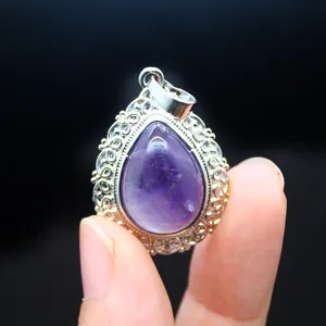 Vintage Natural Stone Teardrop Pendant Alloy Scalloped Border Filigree Hollow Out Water Drop Pendant Necklace For Women Jewelry