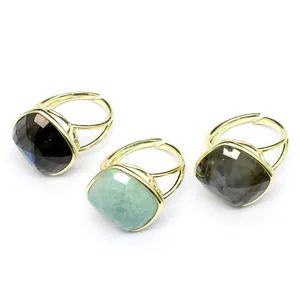Anillos ajustables de piedra natural con labradorita y amazonita en acabado dorado