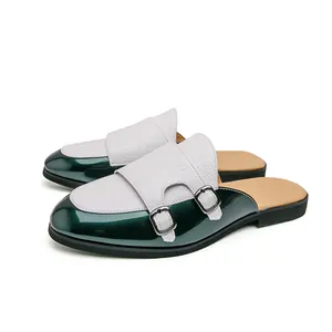 Mocasines de hombre elegantes estilo británico en cuero barnizado blanco y verde oscuro