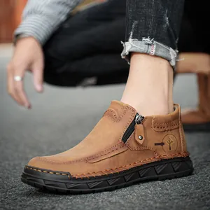 Botas Martin marrones de caña alta para hombre con cremallera lateral y suela gruesa