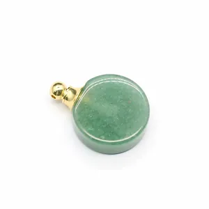 Pendentif flacon de parfum en pierre verte naturelle avec bouchon en métal doré chic