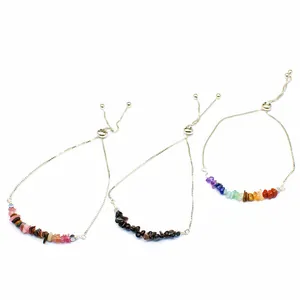 Lot de bracelets réglables en éclats de pierres minérales naturelles de diverses couleurs