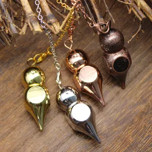 Péndulos de radiestesia de latón macizo en acabados oro, plata, oro rosa y cobre.