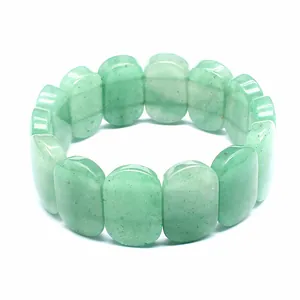 Detailed view of a green natural Indian Agate stone beaded bracelet with oval beads