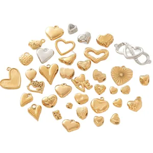 Ciondoli a cuore e LOVE in acciaio inossidabile placcato oro per creazione gioielli