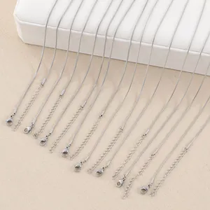 Minimalistische Edelstahl Schlangenkette Halskette Für Damen Herren Silberfarbene Personalisierte Schlüsselbeinkette Schmuck