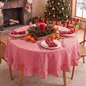 Rote und weiße karierte runde Weihnachts-Tischdecke mit Rüschenrand und Schneeflockenmuster