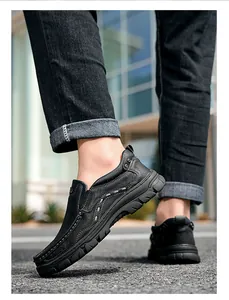 Men's black outdoor leather loafers featuring vintage stitching and durable rubber sole
