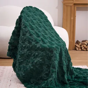 3D Embossed Christmas Tree And Heart Pattern Plush Throw Blanket Soft Polyester Flannel Blanket For Sofa Bed Winter Warm Home Decor