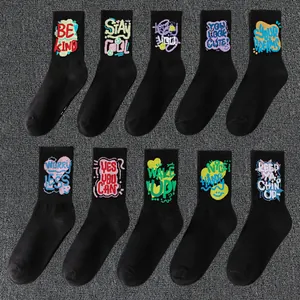 Lot de chaussettes noires en coton avec broderie graffiti pour le sport et loisirs
