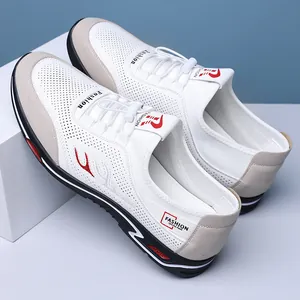 Zapatillas de hombre blancas perforadas y transpirables con diseño ligero de calce fácil