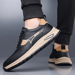 Sneaker casual da uomo nere e beige in ecopelle traspirante per attività all'aperto
