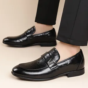 Mocassins classiques en cuir noir perforé et respirant pour hommes, style business