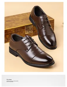 Hochwertige Nahaufnahme brauner Leder-Oxfordschuhe für Herren mit elegantem Kappendetail