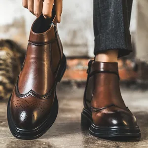 Men Retro Brogue Martin Boots Pointed Toe Side Zipper Short Boots British Style Carved Leather Casual Warm Fashion Ankle Boots
