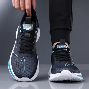 Breathable men's mesh sneakers for summer, lightweight and non-slip athletic shoes.