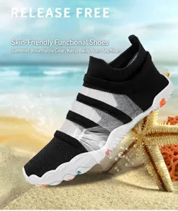 Breathable black and white mesh water shoes for beach activities and outdoor swimming