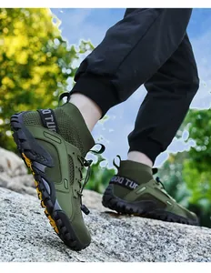 Sneaker alte traspiranti in mesh verde oliva ideali per il trekking in montagna