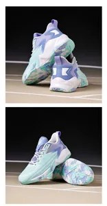 Mehrwinkelansicht atmungsaktiver Basketballschuhe mit rutschfester Profilsohle