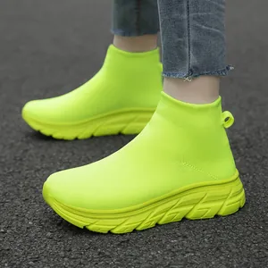 Neongelbe atmungsaktive Fly-Knit Socken-Sneaker für Outdoor-Laufen und Freizeit