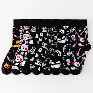 Acht Paar Halloween-Socken mit Kürbis- und Gespenstermustern für Herren