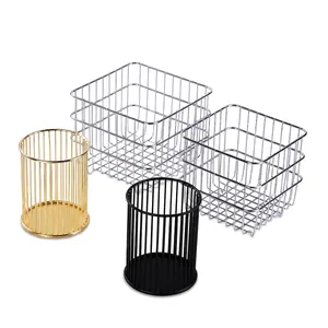 Ensemble de paniers de rangement en fil métallique en finitions or noir et argent