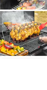 Professioneller Hähnchenschenkelhalter aus Edelstahl im Einsatz auf dem Outdoor-Grill