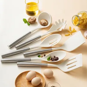 Moderne Hittebestendige Siliconen Keukengerei Met Houten Roestvrij Stalen Handvat Antiaanbak Spatel Soeplepel Keukenhulpjes