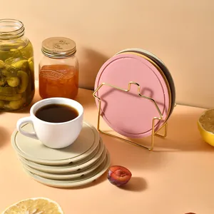 Heat resistant silicone table mats with elegant gold house-shaped metal storage rack
