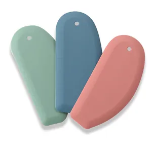 Set of 3 silicone dough scrapers with measuring scale for baking and pastry making