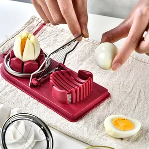 Cortador de huevos multifuncional con hilos de acero para cortes en pétalos y rodajas
