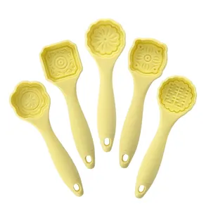 Set di 5 stampi per mooncake in plastica PP gialla con motivi tradizionali per pasticceria