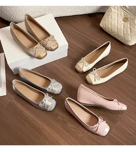 Ballerine stile francese in champagne, glitter argento, beige e rosa con fiocchi.