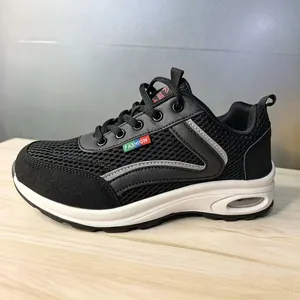 Lightweight men's breathable mesh air cushion sports shoes in black for outdoor walking