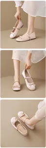 Este montaje de tres vistas de zapatos Mary Jane de satén rosa con lazo elegante